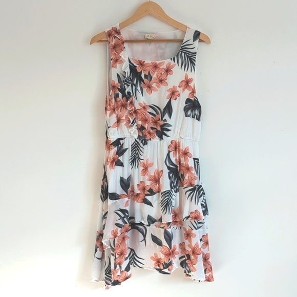 FINAL SALE 🌿POL BOTANICAL DRESS🌿 - Picture 2 of 8